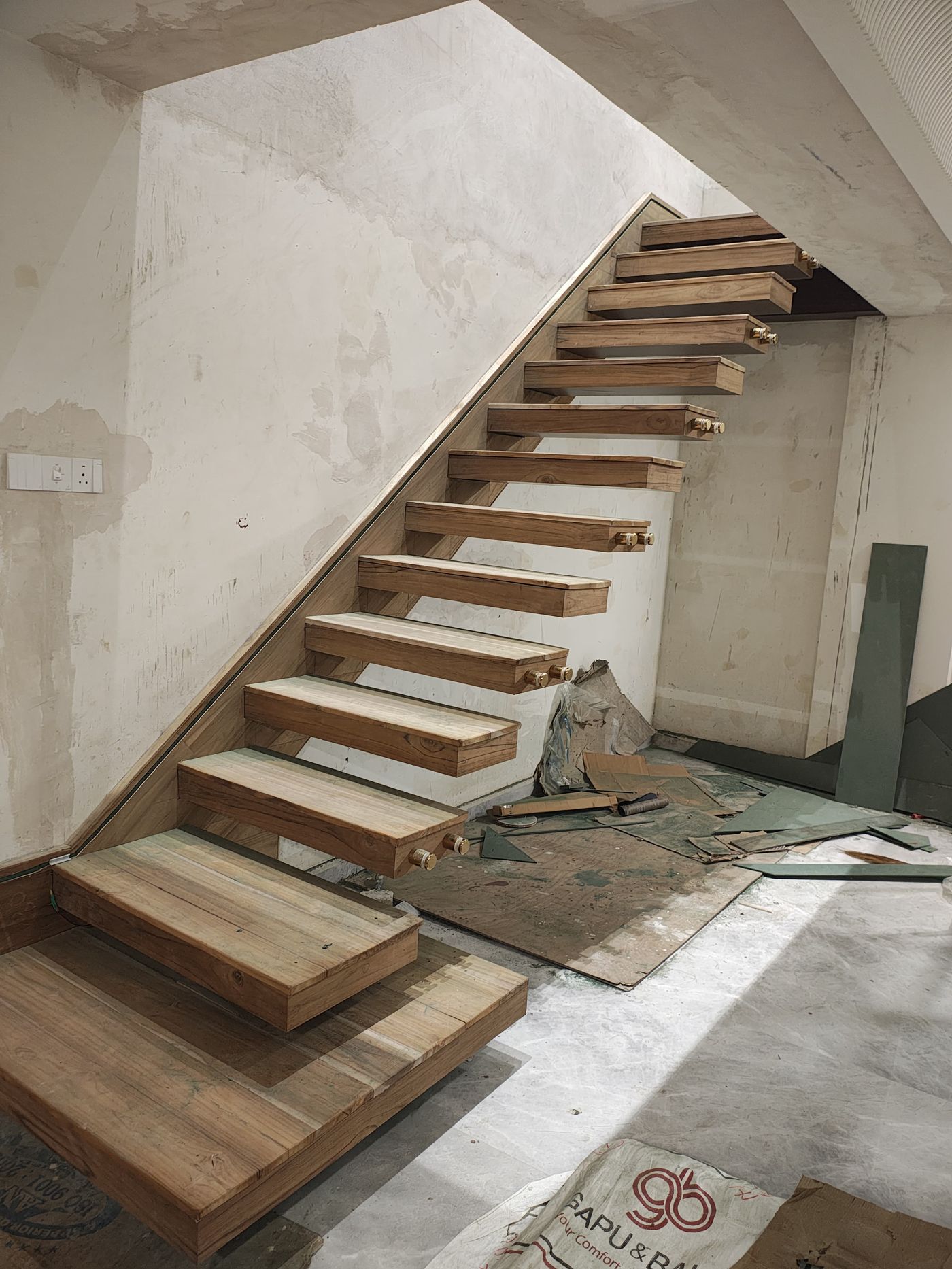 Floating Wooden Staircase — Concealed Steel Stringer